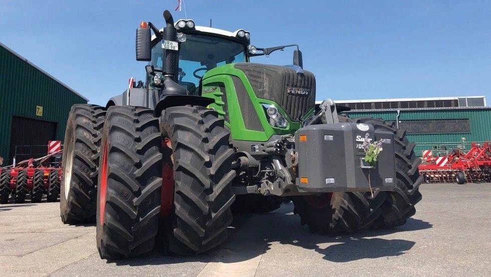 traktor_34x25cm_300dpi-2_1