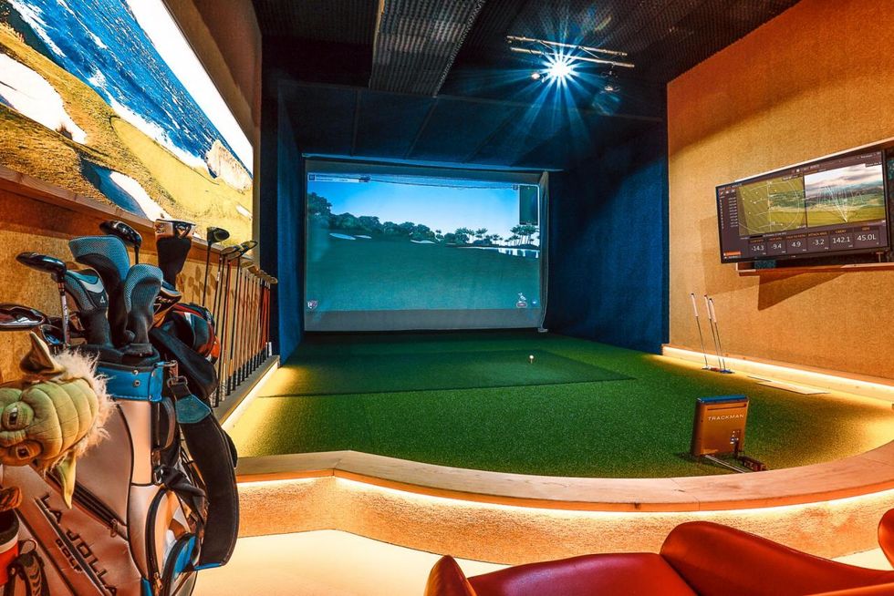 Indoor-Golflounge Ahrenshoop mit dem TrackMan 4